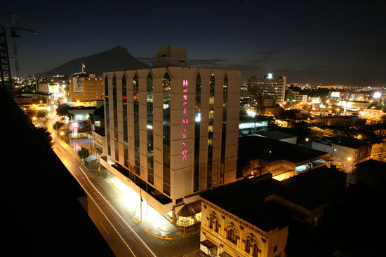 Mision Monterrey Centro Historico Hotel Exterior photo